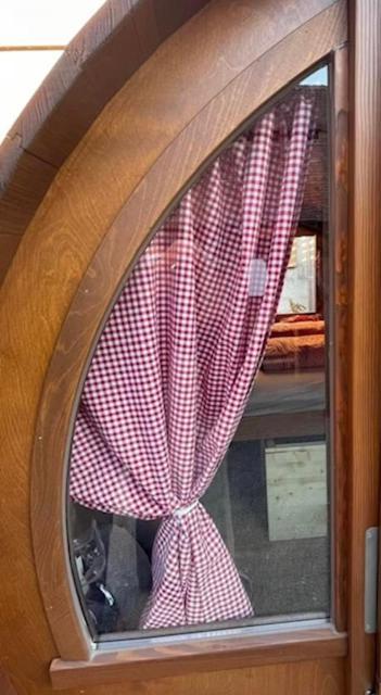 Ferienwohnung Schlafen Im Weinfass Ipsheim Exterior foto